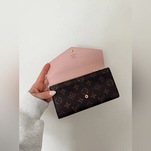 Louis Vuitton Sarah Wallet